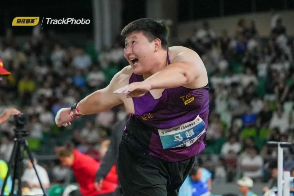 举重比赛惊现翻盘，中国选手不负众望摘金的简单介绍