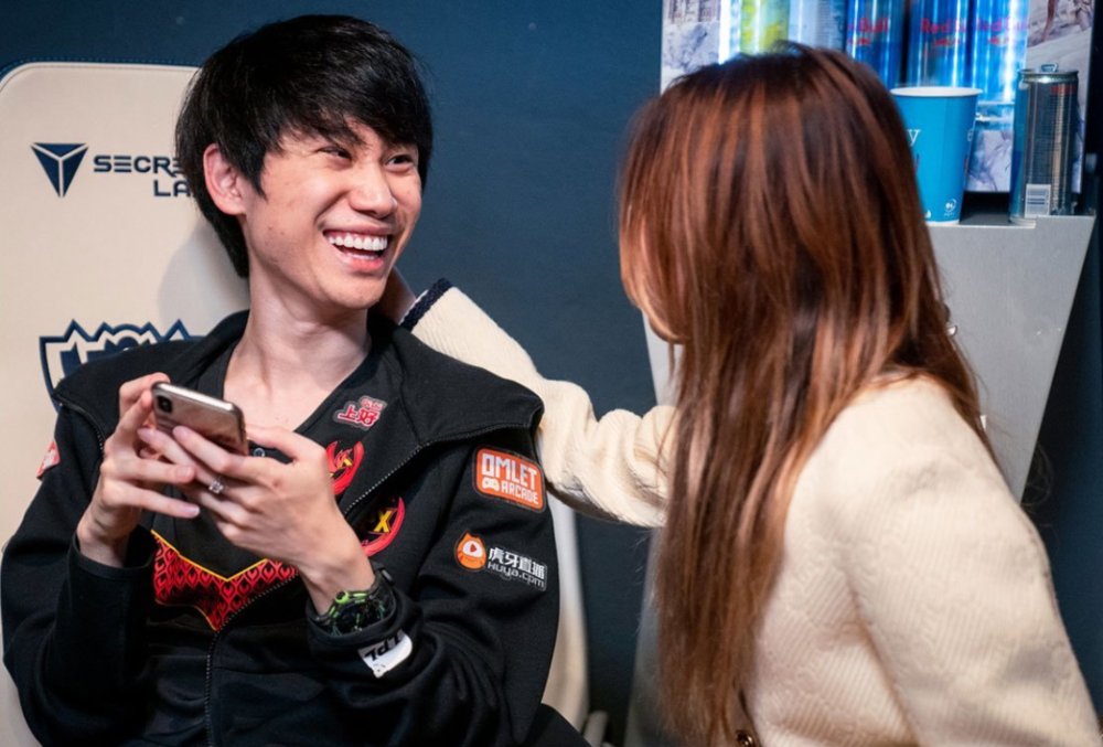 关于DK碾压BRO,Doinb极限生还后反打峡谷大战八强赛,技惊四座的信息 关于DK碾压BRO,Doinb极限生还后反打峡谷大战八强赛,技惊四座的信息