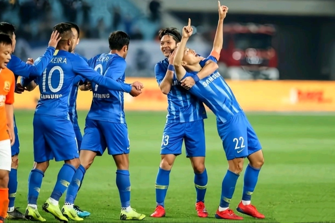 顶级足球比赛中的激情燃烧不尽! 顶级足球比赛中的激情燃烧不尽!