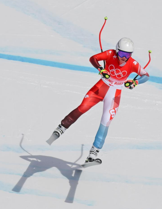 爱游戏入口-瑞士滑雪选手造就传奇,传承精神