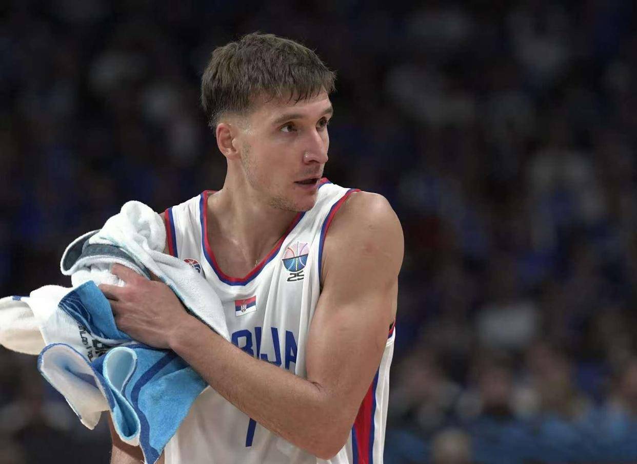 快船主力受伤,队内氛围动荡不安 快船主力受伤,队内氛围动荡不安