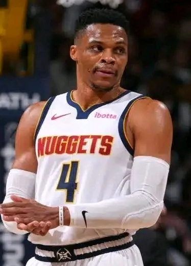 爱游戏-国王队近期反弹势头强劲,朝着季后赛进发的简单介绍