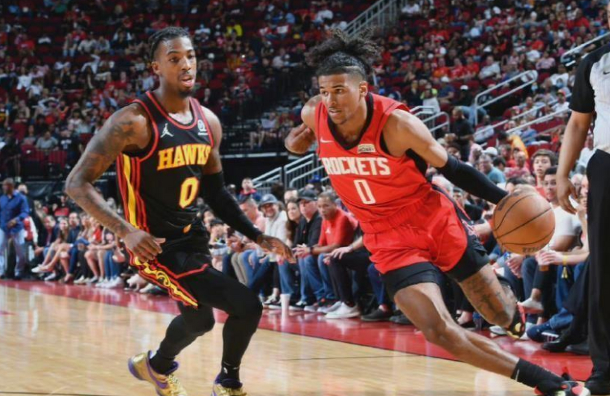 爱游戏娱乐-火箭队主场大胜太阳队,取得三连胜