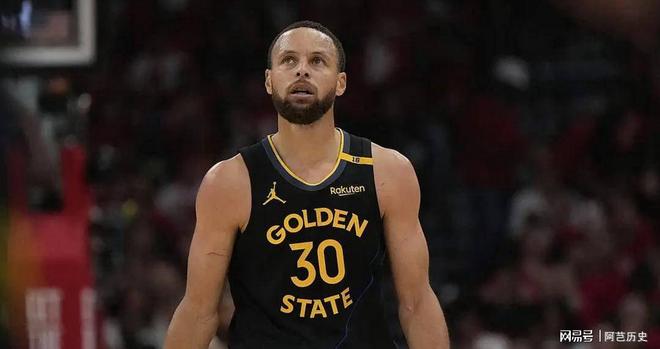 雷霆力克吉林队，库里刷新纪录