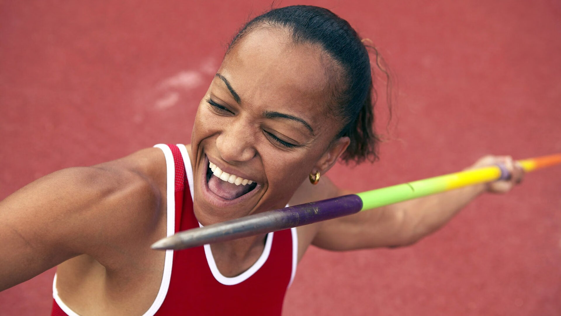 足球与篮球的平行剧本，当伯纳乌的德比邂逅美航中心的决胜