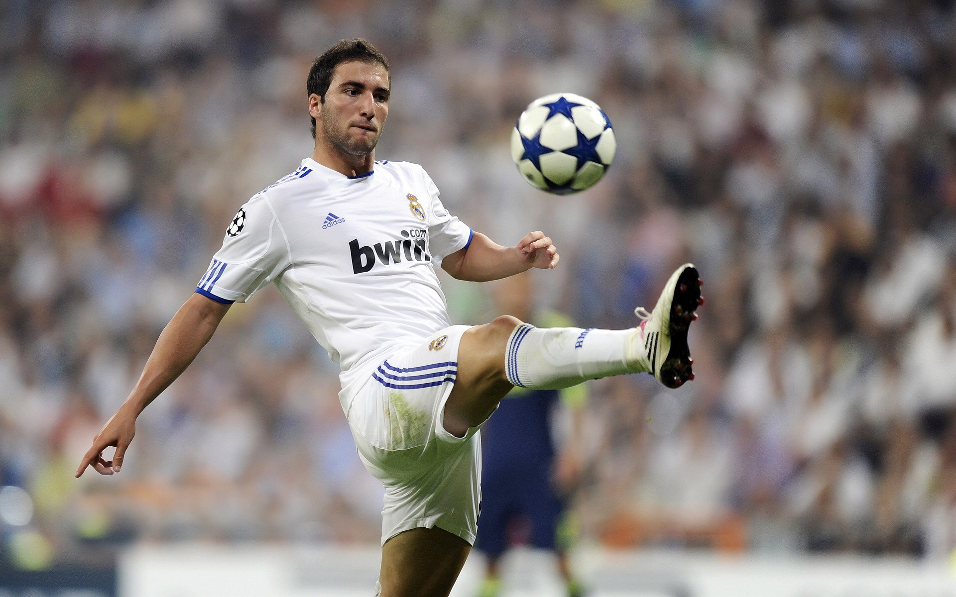 爱游戏APP-末节独舞,阿什拉夫的赛点时刻