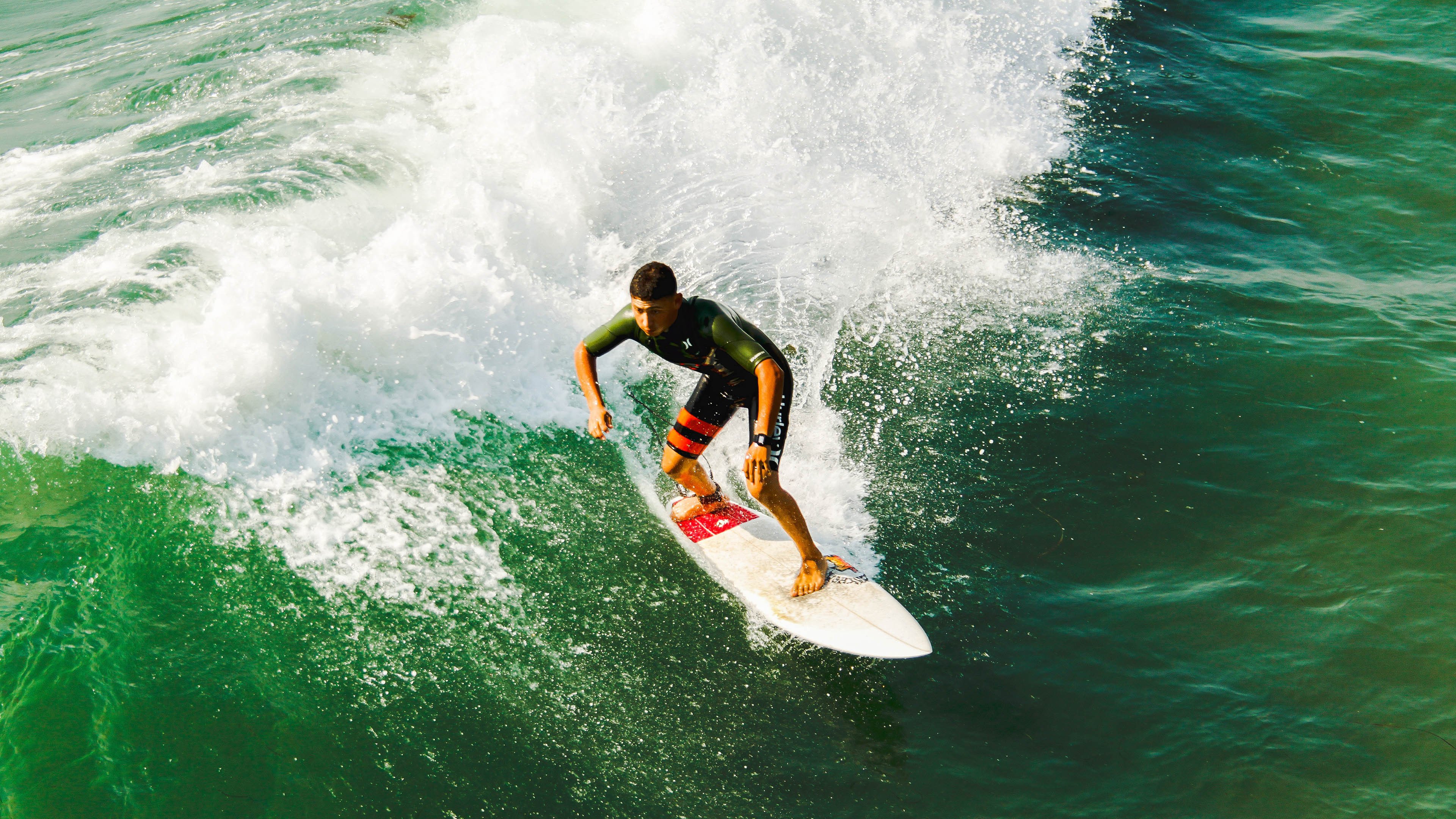 友谊赛的枪声,中国女足火力覆盖苏格兰,荷兰前锋加克波意外主宰战场
