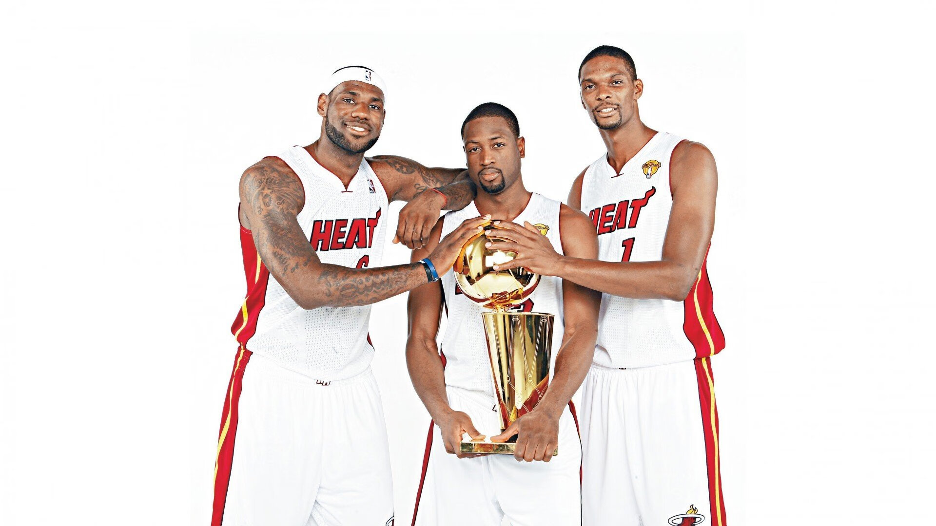 冰与火的交响，丹麦军团冷静碾碎韩国，郑思维的热力照亮暗夜